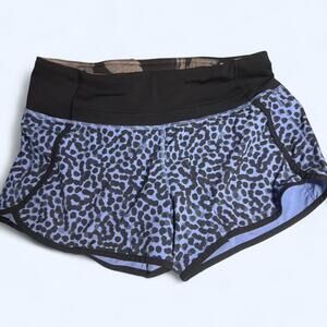 Lululemon Run Time size 6 shorts. “Ace Spot Lullaby Black” - 4"
